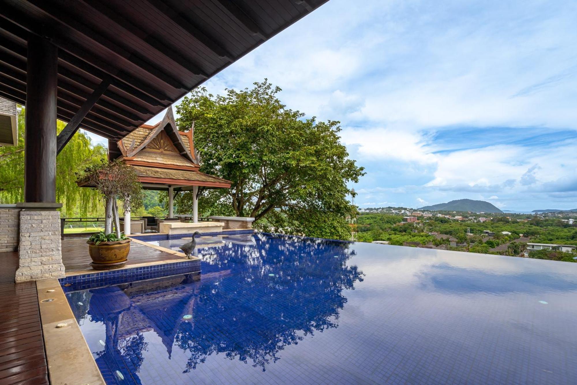 Royal Legacy Private Villa With Private Golf Course プーケット エクステリア 写真