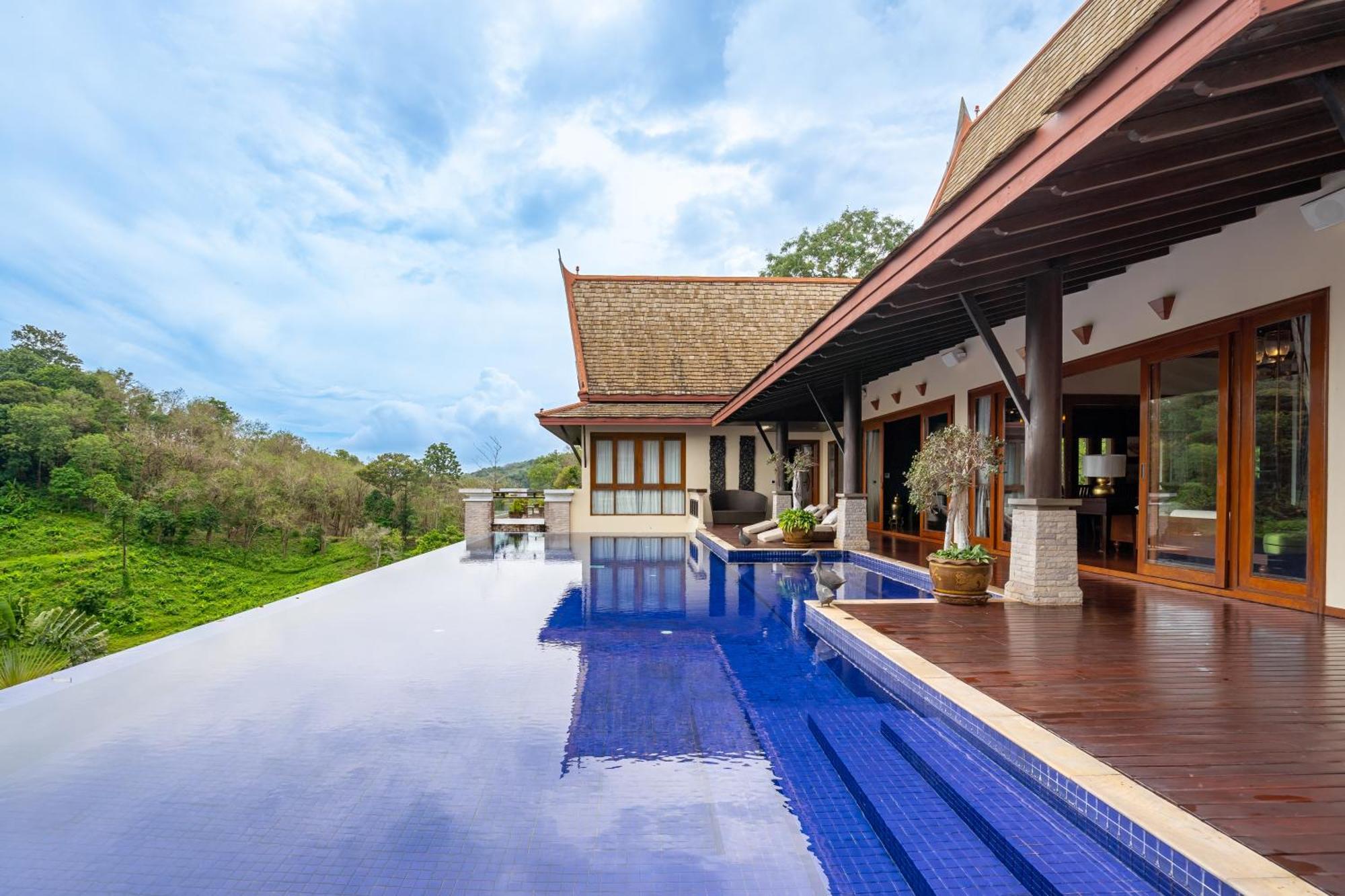 Royal Legacy Private Villa With Private Golf Course プーケット エクステリア 写真