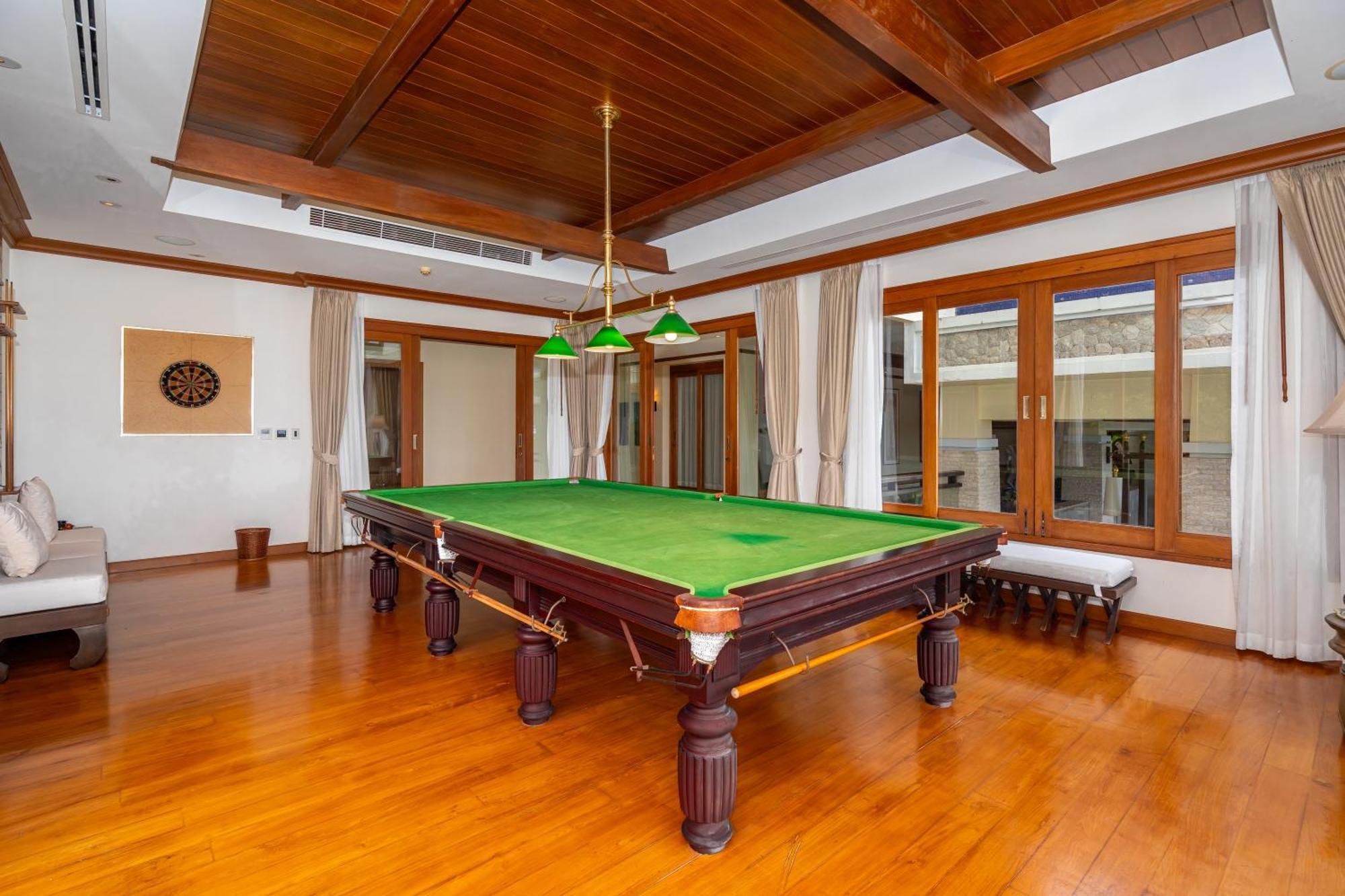 Royal Legacy Private Villa With Private Golf Course プーケット エクステリア 写真