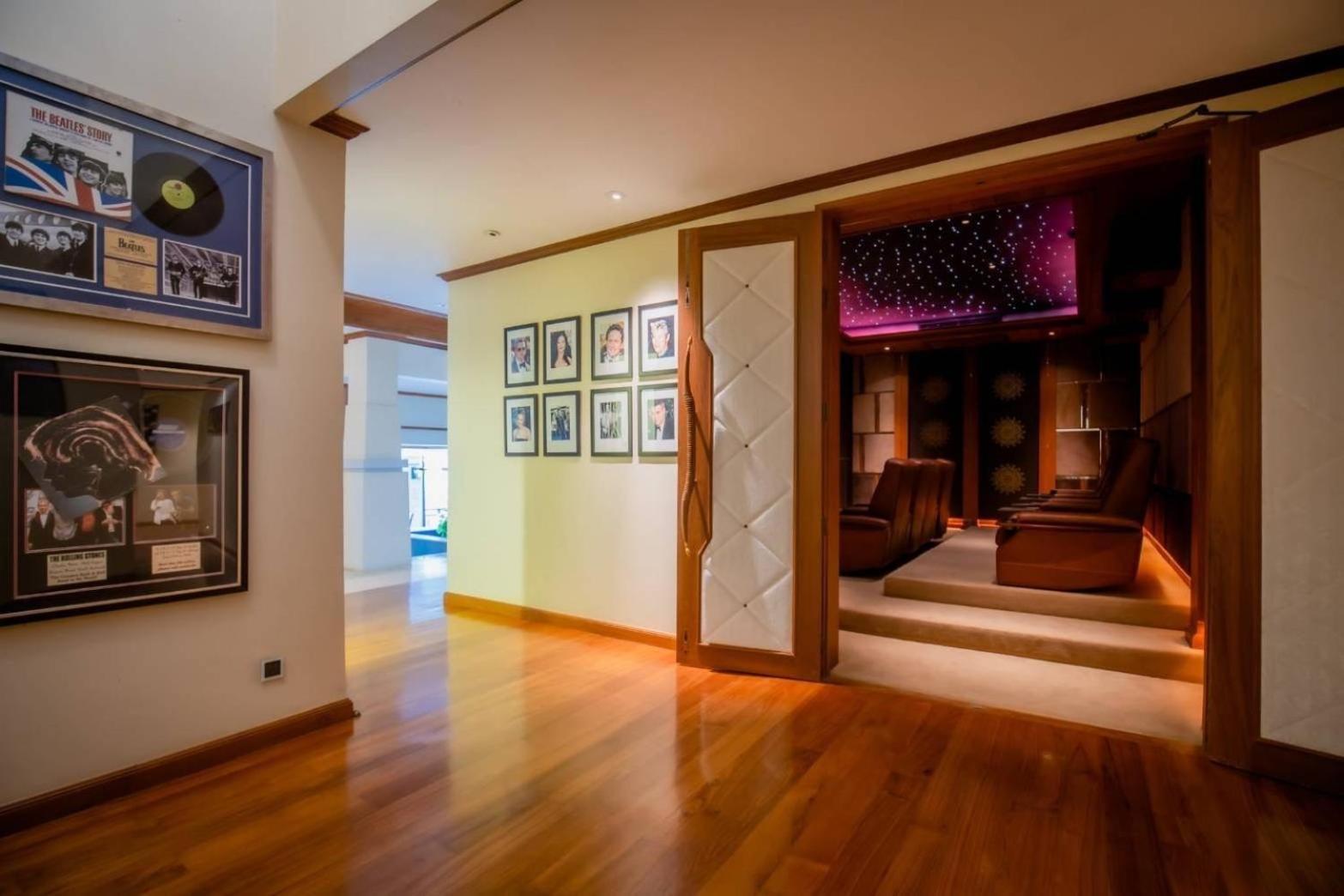 Royal Legacy Private Villa With Private Golf Course プーケット エクステリア 写真